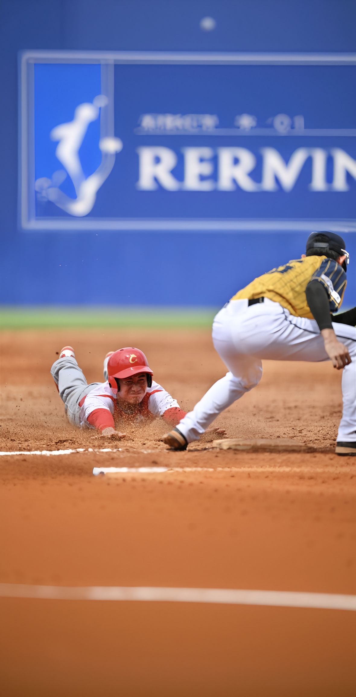 棒球选手发挥出色，荣膺最佳MVP的简单介绍