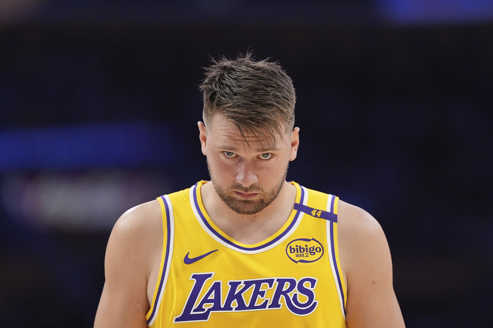 包含江苏队翻盘新疆队，东契奇状态火热的词条