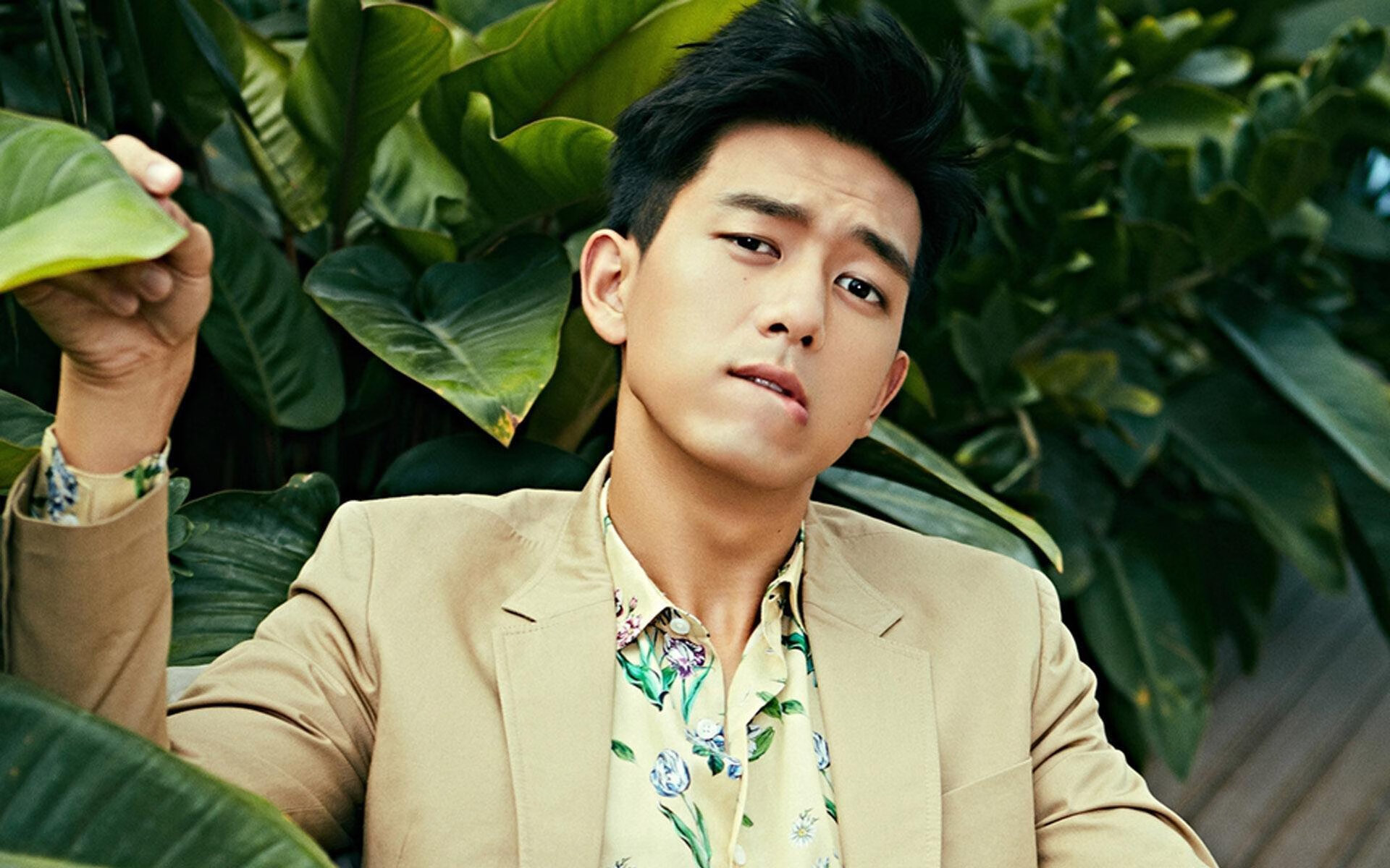 东决生死时刻！3.9秒恩比德一挑三封喉，猛龙铁血防线被他一人凿穿