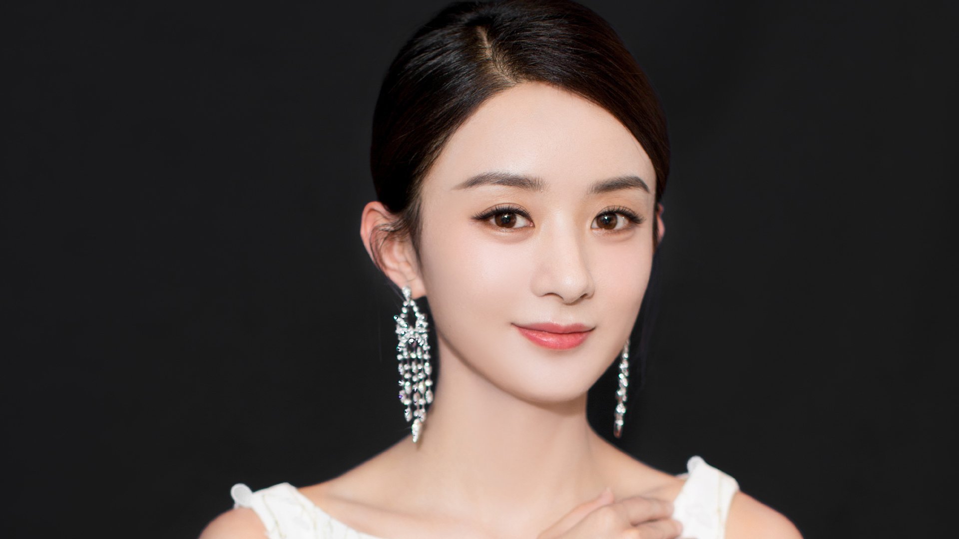 双线碾压，当贝恩的无解跳投，遇上雄鹿的末节洪流